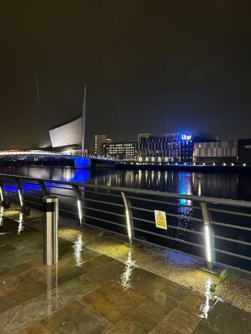 Mediacity Studio Apartment Salford-Quays Manchester Exteriör bild